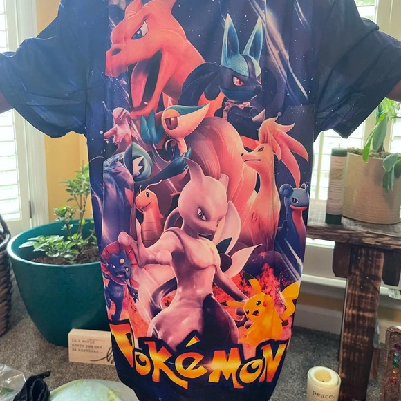 Kid’s Pokémon t-shirt XS - Picture 3 of 3